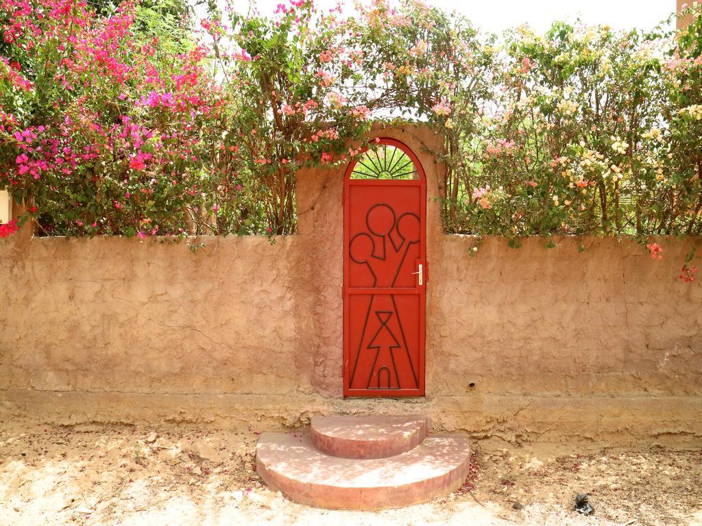 Begue Pokai Hostel Toubab Dialaw Ngoại thất bức ảnh