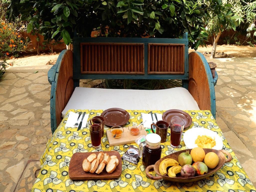 Begue Pokai Hostel Toubab Dialaw Ngoại thất bức ảnh