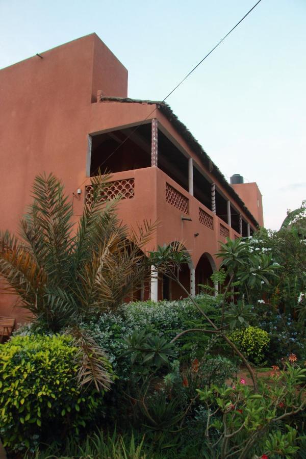 Begue Pokai Hostel Toubab Dialaw Ngoại thất bức ảnh