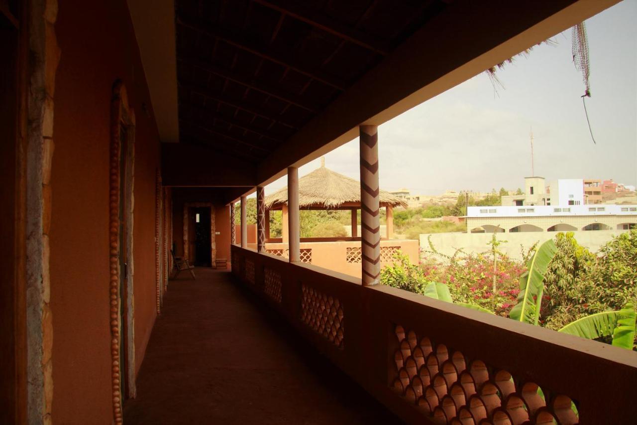 Begue Pokai Hostel Toubab Dialaw Ngoại thất bức ảnh