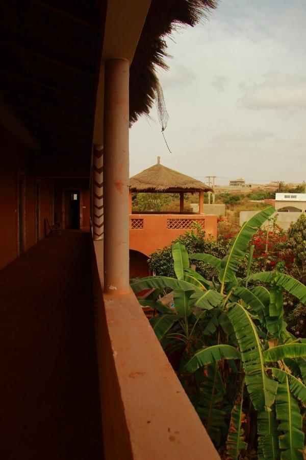 Begue Pokai Hostel Toubab Dialaw Ngoại thất bức ảnh