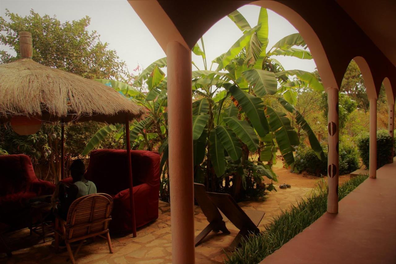 Begue Pokai Hostel Toubab Dialaw Ngoại thất bức ảnh
